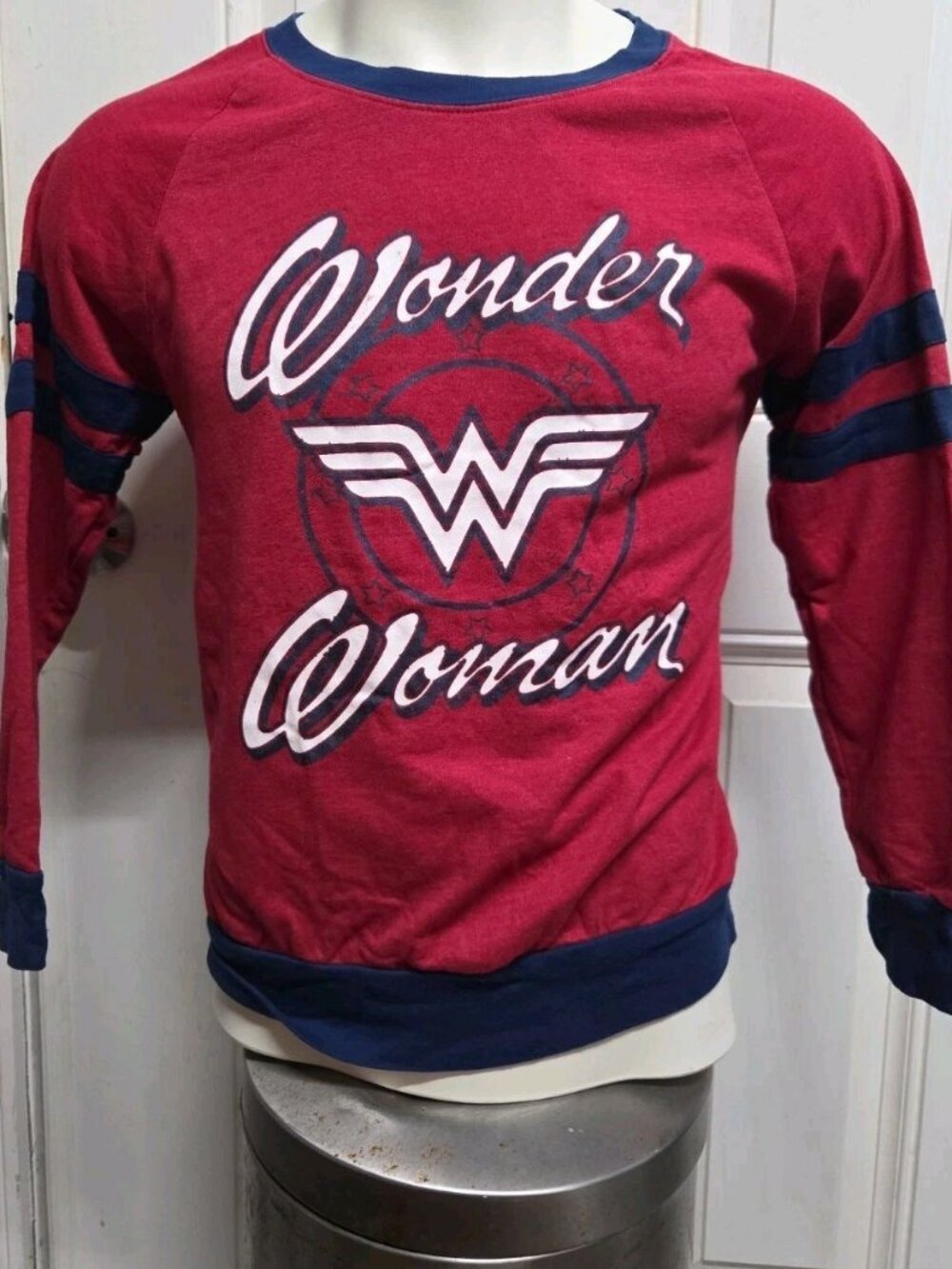Wonder Women Sweater Size M Red Blue